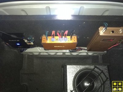 深圳寶馬530汽車音響無損改裝-深圳聆聽圣駕汽車音響改裝
