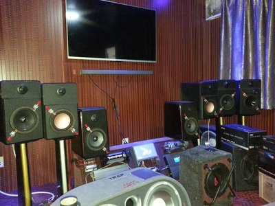 【深圳六眾】怒改我的黑妞全車(chē)音響系統(tǒng)